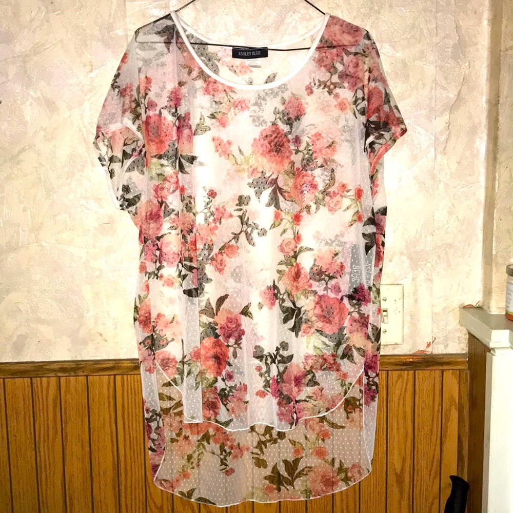 Sheer floral Ashley blue high low top